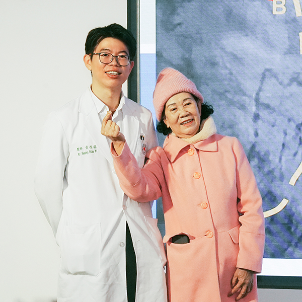 72歲女反覆胸痛 心臟血管「長石頭」險奪命 機械循環輔助助攻 中醫大附醫完成多例複雜高風險心導管治療案例