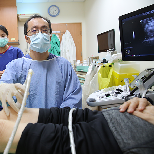 一動就痛！花蓮8旬婦膝痛+腰痛　骨內注射治療讓她重獲新生