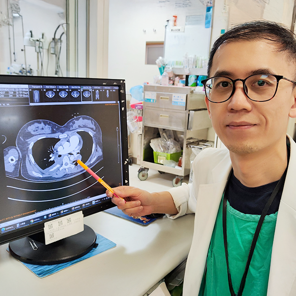 產婦生產隔日下床突休克 馬偕跨團隊救援成功 醫提醒:穿彈性襪無法100%避免產後肺栓塞 應注意身體警訊